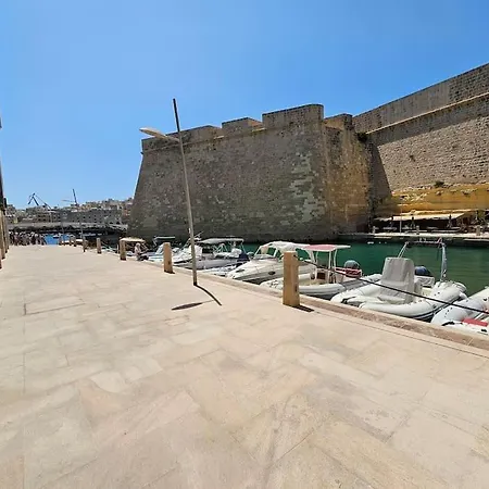 Unique And Location Apartament *